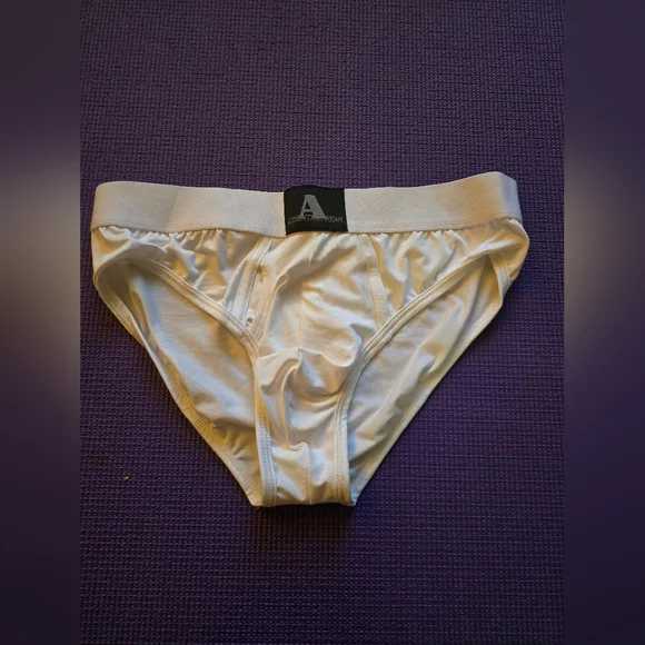 NWT Mens Asos White Briefs Size Medium - Picture 2 of 5